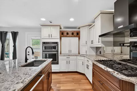 Kitchen - 86127 Timber Ridge St, Yulee, FL 32097 photo 3 of 6