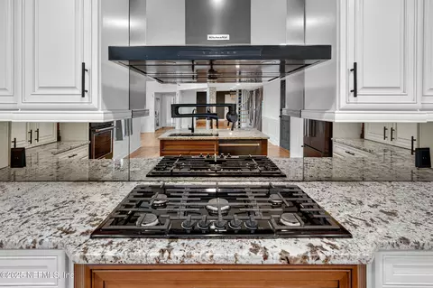 Kitchen - 86127 Timber Ridge St, Yulee, FL 32097 photo 4 of 6