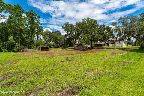 Exterior - 86127 Timber Ridge St, Yulee, FL 32097 photo 9 of 10