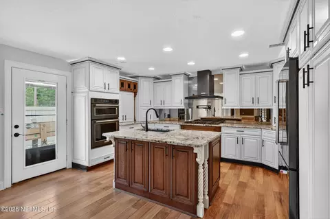 Kitchen - 86127 Timber Ridge St, Yulee, FL 32097 photo 2 of 6