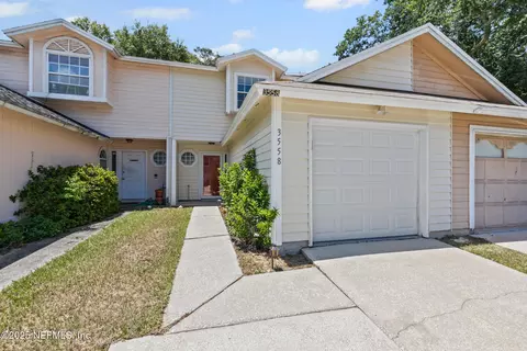 3558 Rain Forest Dr W, Jacksonville, FL 32277