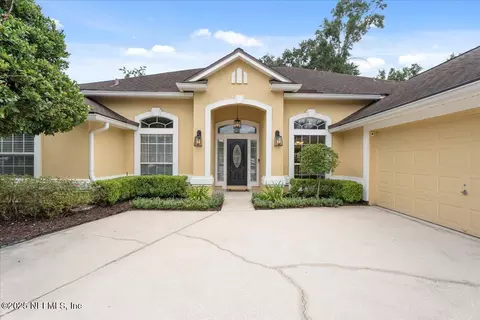 389 Maplewood Dr, Jacksonville, FL 32259