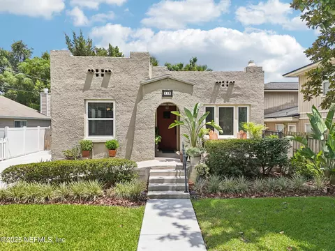 113 Seminole Rd, Atlantic Beach, FL 32233