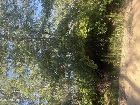 115 Houston St, Interlachen, FL 32148