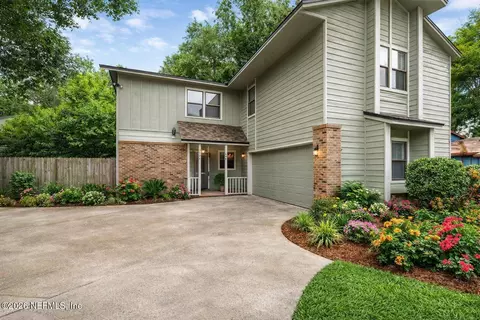 3604 Heathwood Ct, Jacksonville, FL 32277