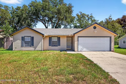 7987 Winterwood Ln, Jacksonville, FL 32210