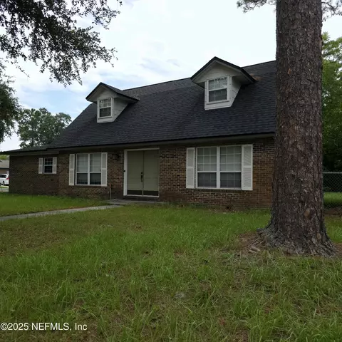 8279 Newport Rd, Jacksonville, FL 32244