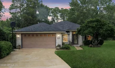 5073 Douglas Creek Dr, Jacksonville, FL 32258