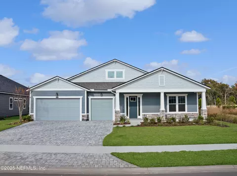 523 Sir Barton Dr, Saint Johns, FL 32259