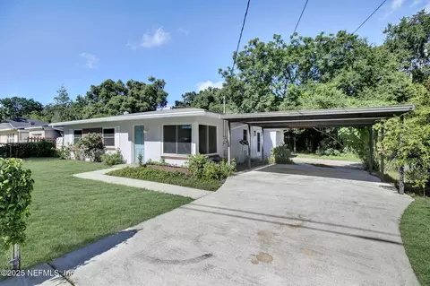 780 Leafy Ln, Jacksonville, FL 32216