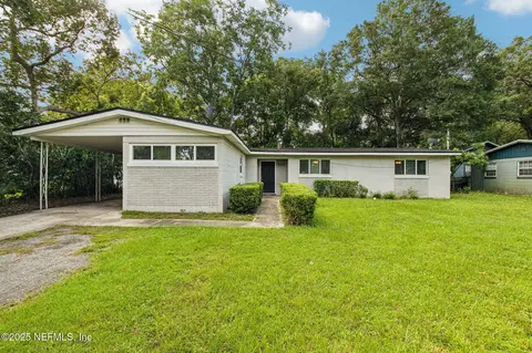 2211 Burpee Dr, Jacksonville, FL 32210
