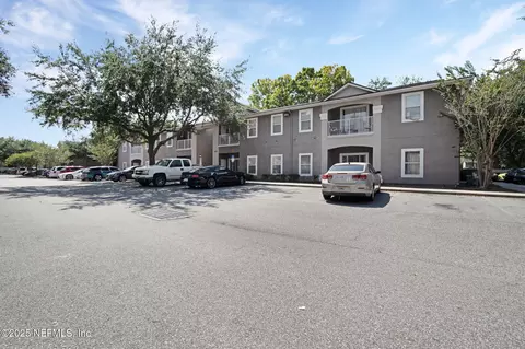 1423 Manotak Point Dr #204, Jacksonville, FL 32210