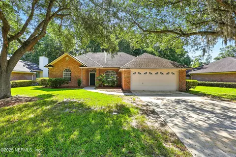 11707 Heather Grove Ln, Jacksonville, FL 32223
