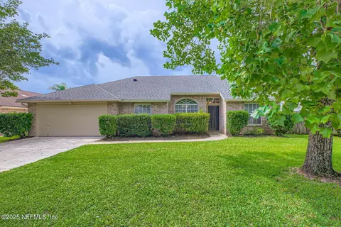 3213 Grand Teton Dr, Middleburg, FL 32068