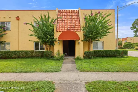 3900 Mission Dr #5, Jacksonville, FL 32217