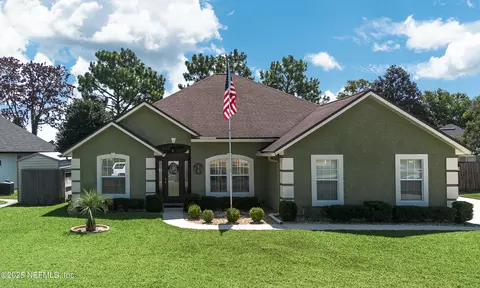 3748 Southbank Cir, Green Cove Springs, FL 32043