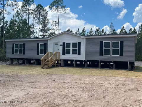 10992 Sheri Ln, Bryceville, FL 32009
