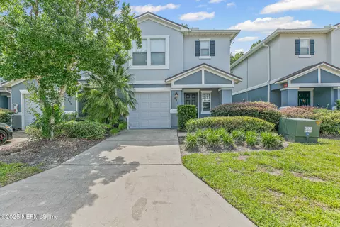 852 Black Cherry Dr, Saint Johns, FL 32259