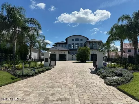 1831 Woodmere Dr, Jacksonville, FL 32210