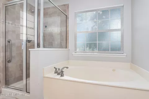 Bath - 404 Talbot Bay Dr, Saint Augustine, FL 32086 photo 2 of 3