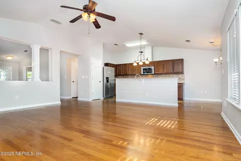 Living - 404 Talbot Bay Dr, Saint Augustine, FL 32086 photo 1 of 3