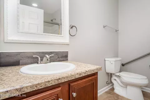 Bath - 404 Talbot Bay Dr, Saint Augustine, FL 32086 photo 3 of 3