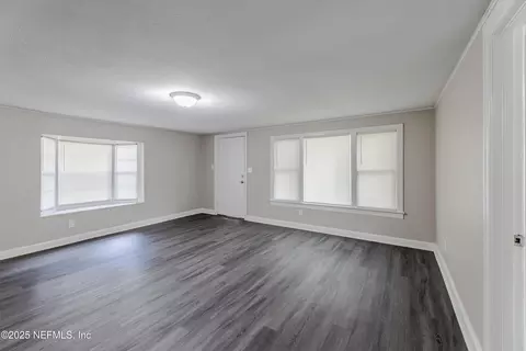 8857 Washington Ave, Jacksonville, FL 32208