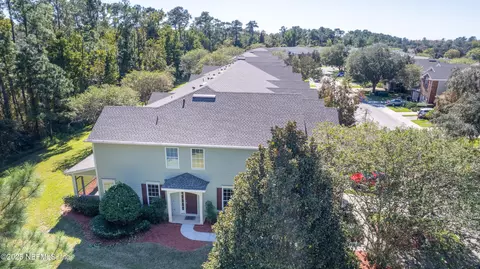 7001 Roundleaf Dr, Jacksonville, FL 32258