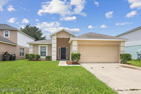 9599 Watershed Dr E, Jacksonville, FL 32220
