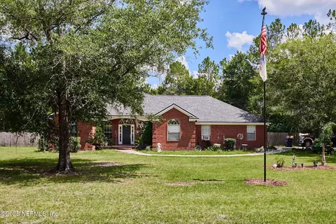54262 Spring Lake Dr, Callahan, FL 32011