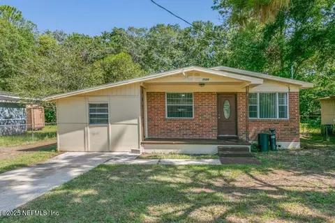 7323 Melvin Cir N, Jacksonville, FL 32210