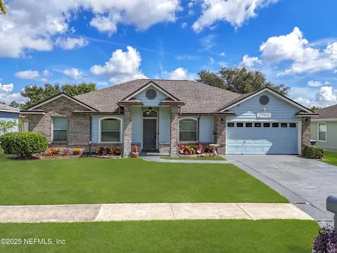 13217 Pacemaker Dr, Jacksonville, FL 32225
