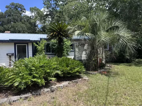 3629 Peach Dr, Jacksonville, FL 32246