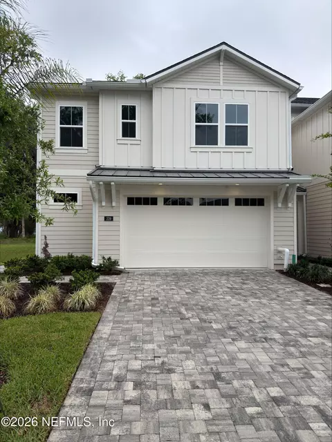 339 Oak Moss Dr, Saint Johns, FL 32259