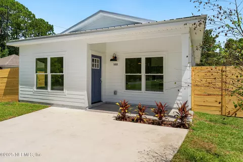 988 W 7th St, Saint Augustine, FL 32084