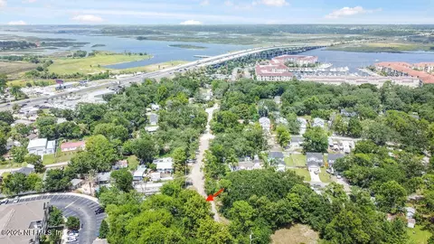 13725 Coral Dr, Jacksonville, FL 32224