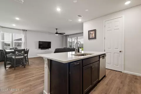 Kitchen - 64 Winged Elm Ct, Saint Augustine, FL 32092 photo 2 of 4