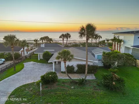 851 Beach Ave, Atlantic Beach, FL 32233