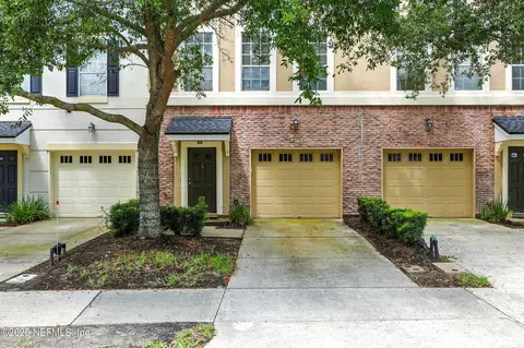 4514 Congressional Dr, Jacksonville, FL 32246
