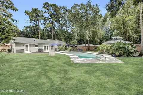 762 Hibernia Forest Dr, Fleming Island, FL 32003