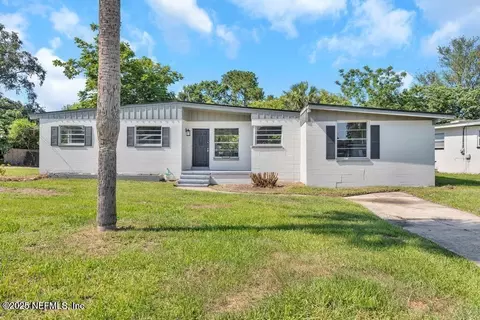 6903 Mayapple Rd, Jacksonville, FL 32211