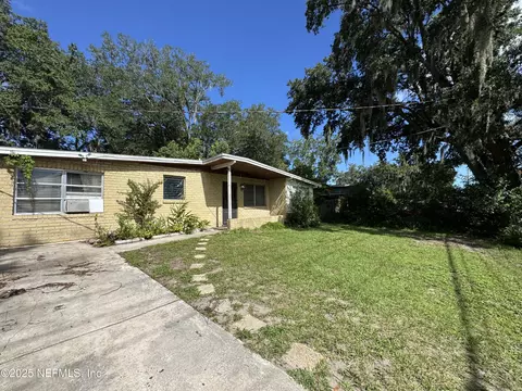 2212 Fouraker Rd, Jacksonville, FL 32210