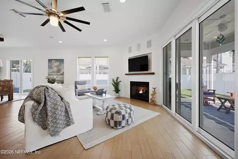 227 40th Ave S, Jacksonville Beach, FL 32250