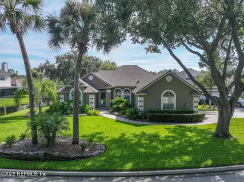 3539 Sanctuary Blvd, Jacksonville Beach, FL 32250