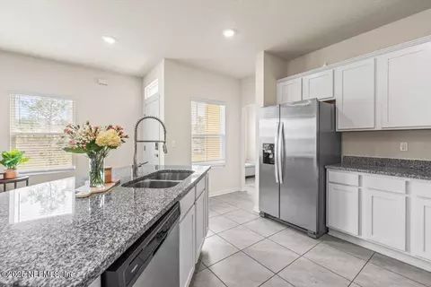 Kitchen - 164 Java Ln, Saint Augustine, FL 32092 photo 3 of 5
