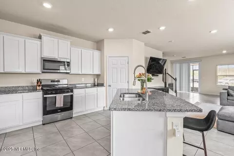 Kitchen - 164 Java Ln, Saint Augustine, FL 32092 photo 4 of 5