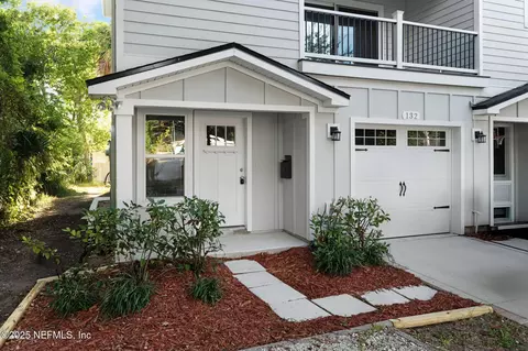 132 S 10th St, Jacksonville Beach, FL 32250
