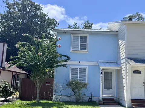 1232 Main St, Atlantic Beach, FL 32233