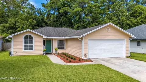 922 Long Lake Dr, Jacksonville, FL 32225