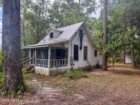 121 Pearsall Cir, Melrose, FL 32666